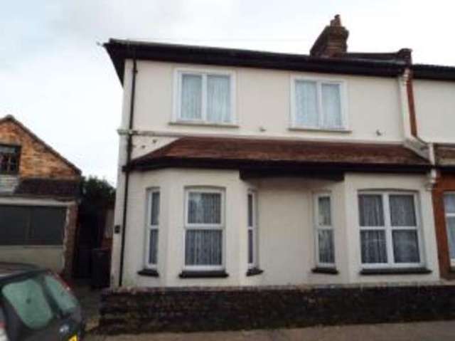  Image of 3 bedroom End of Terrace for sale in Tower Road Boscombe Bournemouth BH1 at Bournemouth Dorset Boscombe, BH1 4LB