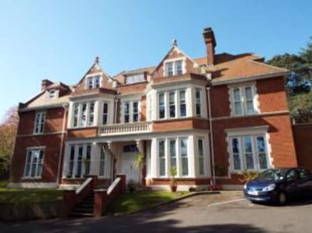  Image of 2 bedroom Flat for sale in Knyveton Road Boscombe Bournemouth BH1 at East Cliff Bournemouth Boscombe, BH1 3QJ