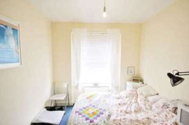  Image of 2 bedroom Flat to rent in Bouverie Road London N16 at Stamford Hill London Stamford Hill, N16 0AH