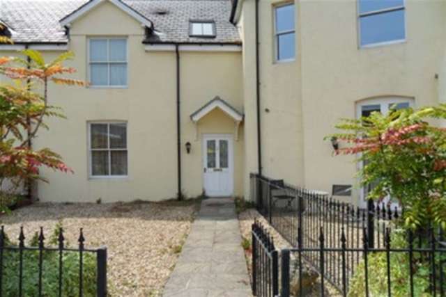  Image of 2 bedroom Terraced house to rent in Dartmoor Court Bovey Tracey Newton Abbot TQ13 at Newton Abbot, TQ13 9FG