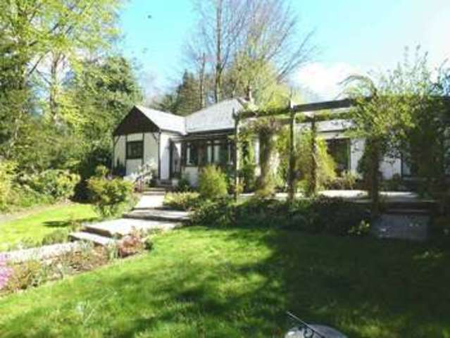  Image of 3 bedroom Detached house for sale in Ashurst Drive Tadworth KT20 at Ashurst Drive  Box Hill, Tadworth, KT20 7LS