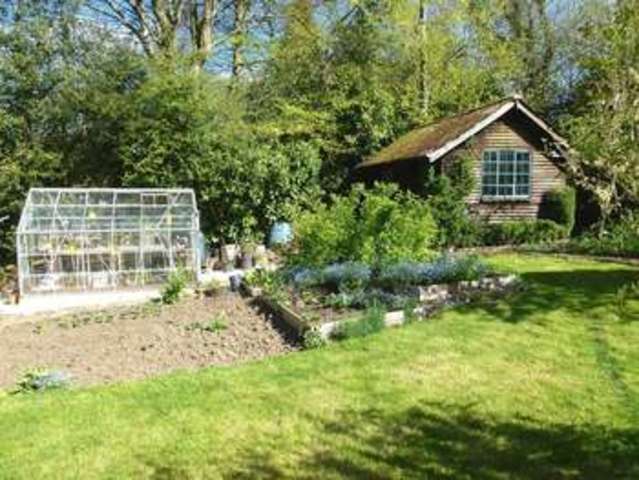  Image of 3 bedroom Detached house for sale in Ashurst Drive Tadworth KT20 at Ashurst Drive  Box Hill, Tadworth, KT20 7LS