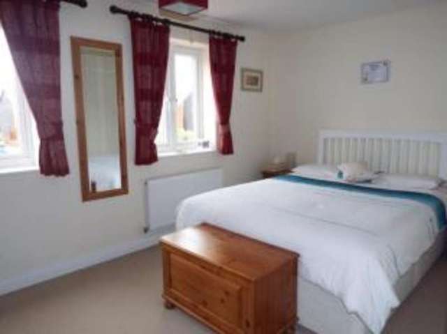  Image of 3 bedroom End of Terrace for sale in Capercaillie Close Bracknell RG12 at Bracknell Berkshire Popeswood, RG12 8AX