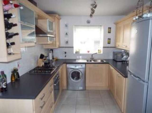  Image of 3 bedroom End of Terrace for sale in Capercaillie Close Bracknell RG12 at Bracknell Berkshire Popeswood, RG12 8AX