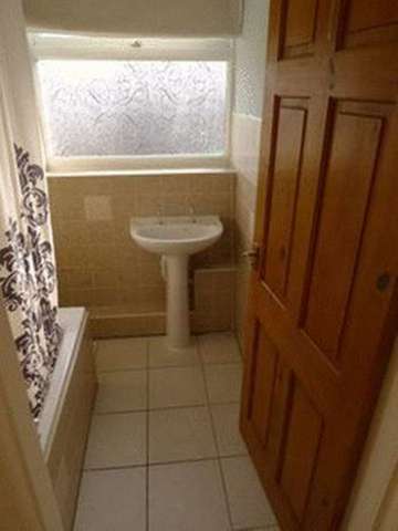  Image of 3 bedroom Semi-Detached house to rent in Braddon Road Loughborough LE11 at Braddon Road  Loughborough, LE11 5YU