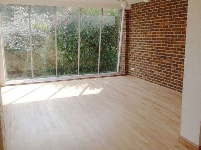  Image of 3 bedroom Detached house to rent in Hurtis Hill Crowborough TN6 at Hurtis Hill  Crowborough, TN6 3BL
