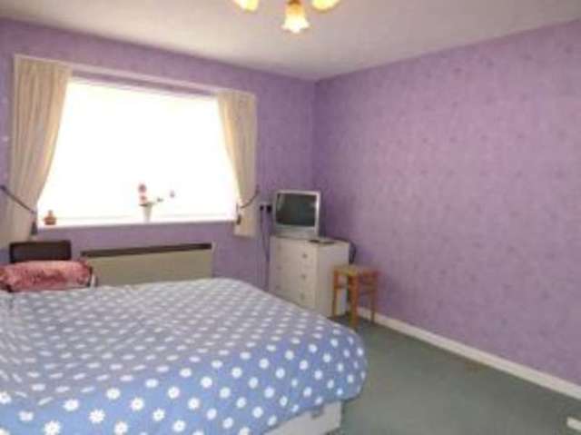  Image of 2 bedroom Bungalow for sale in Bramley Court Marden Tonbridge TN12 at Marden Tonbridge Marden, TN12 9QN