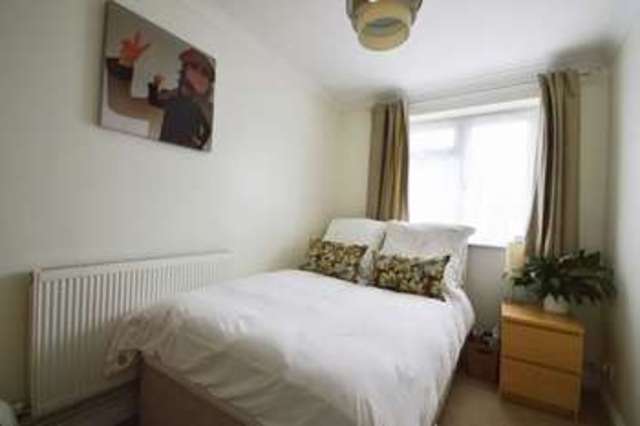  Image of 2 bedroom Flat for sale in Winston Avenue Poole BH12 at Winston Avenue Branksome Poole, BH12 1PR