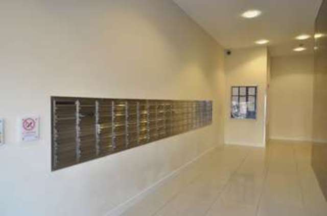  Image of 1 bedroom Flat to rent in Broad Quay Bristol BS1 at Broad Quay  Bristol, BS1 4AU