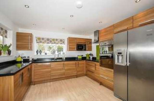  Image of 4 bedroom Property for sale in Bromham Road Bedford MK40 at Bromham Road  Bedford, MK40 4AA