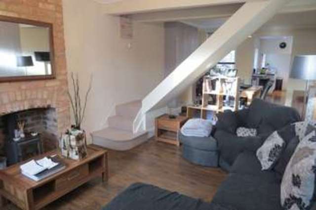  Image of 2 bedroom Terraced house to rent in Brook Street Melton Mowbray LE13 at Wyvern Terrace  Melton Mowbray, LE13 1AD