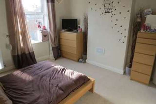  Image of 2 bedroom Terraced house to rent in Brook Street Melton Mowbray LE13 at Wyvern Terrace  Melton Mowbray, LE13 1AD