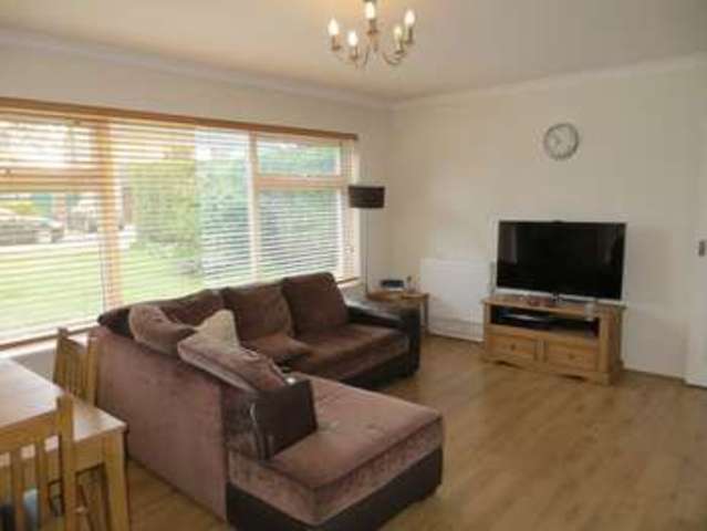  Image of 2 bedroom Flat to rent in Broomhill Cookham Maidenhead SL6 at Broom Hill  Cookham, SL6 9LW