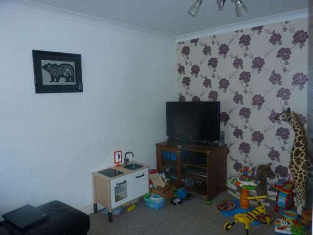  Image of 3 bedroom Detached house to rent in Broughton Avenue Leeds LS9 at Leeds, LS9 6BD