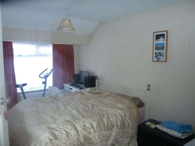  Image of 3 bedroom Detached house to rent in Broughton Avenue Leeds LS9 at Leeds, LS9 6BD
