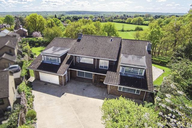  Image of 5 bedroom Detached house for sale in Baas Hill Close Broxbourne EN10 at Baas Hill Close  Broxbourne, EN10 7EU