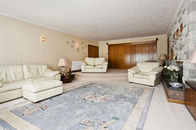  Image of 5 bedroom Detached house for sale in Baas Hill Close Broxbourne EN10 at Baas Hill Close  Broxbourne, EN10 7EU