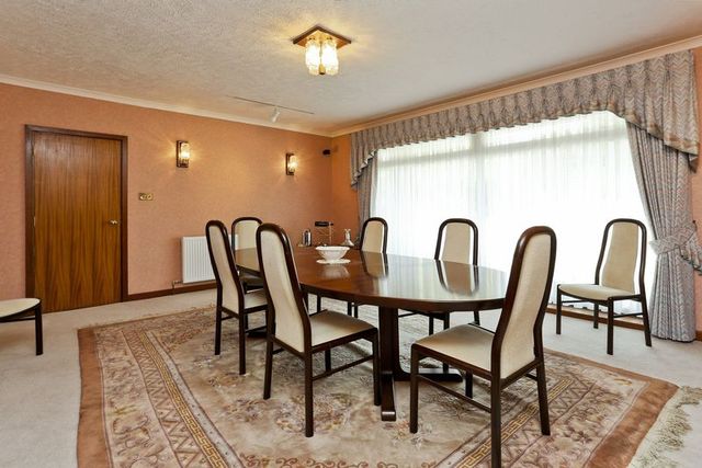 Image of 5 bedroom Detached house for sale in Baas Hill Close Broxbourne EN10 at Baas Hill Close  Broxbourne, EN10 7EU