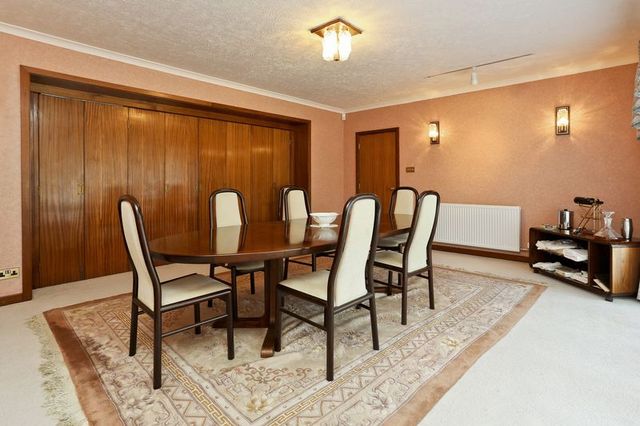  Image of 5 bedroom Detached house for sale in Baas Hill Close Broxbourne EN10 at Baas Hill Close  Broxbourne, EN10 7EU