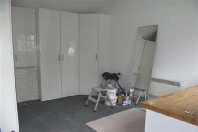  Image of 3 bedroom Detached house to rent in Trent Road Buckhurst Hill IG9 at Buckhurst Hill, IG9 5RT