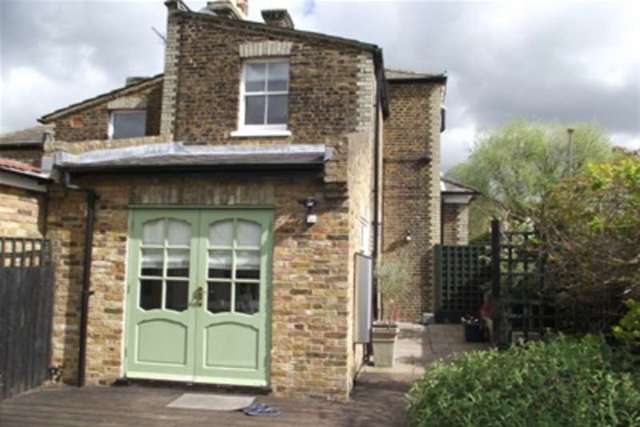  Image of 3 bedroom Detached house to rent in Trent Road Buckhurst Hill IG9 at Buckhurst Hill, IG9 5RT