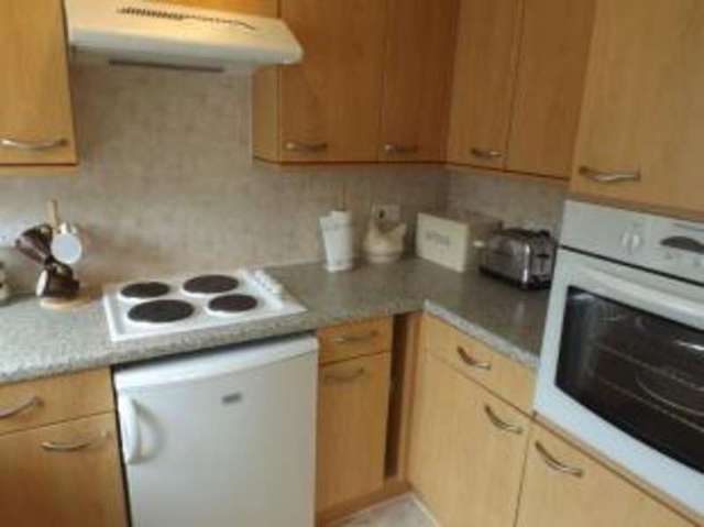  Image of 1 bedroom Flat for sale in Shrubbs Drive Middleton-on-Sea Bognor Regis PO22 at Shrubbs Drive Middleton On Sea Middleton-on-Sea, PO22 7SF