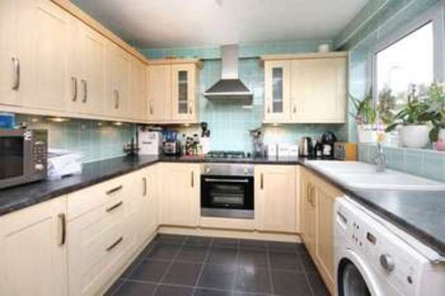  Image of 3 bedroom Terraced house for sale in Buckingham Road Tring HP23 at Buckingham Road  Tring, HP23 4HF