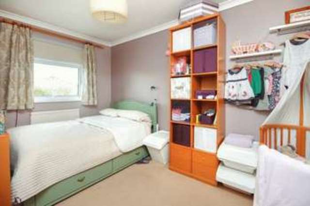  Image of 3 bedroom Terraced house for sale in Buckingham Road Tring HP23 at Buckingham Road  Tring, HP23 4HF