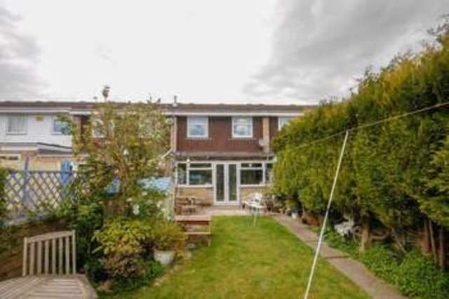  Image of 3 bedroom Terraced house for sale in Buckingham Road Tring HP23 at Buckingham Road  Tring, HP23 4HF