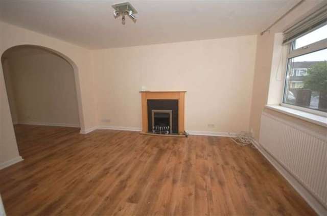  Image of 3 bedroom Semi-Detached house to rent in Budworth Road Great Sutton Ellesmere Port CH66 at Great Sutton Ellesmere Port Cheshire, CH66 2RJ
