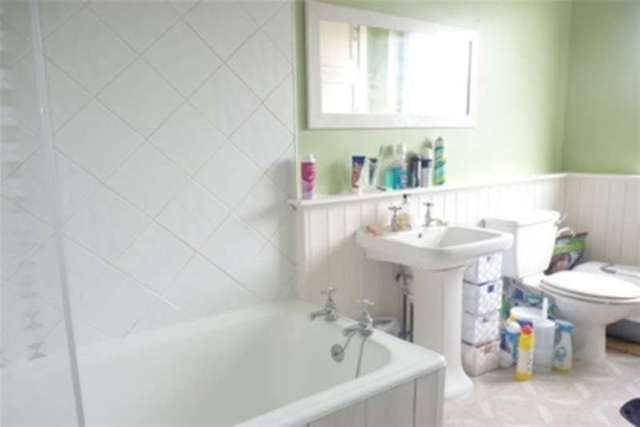  Image of 2 bedroom Terraced house to rent in Bulwer Road Leicester LE2 at Leicester, LE2 3BU