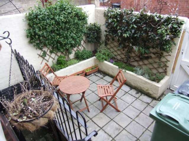  Image of 3 bedroom Terraced house to rent in Burlington Road Holbeck Leeds LS11 at Beeston Leeds West Yorkshire, LS11 7DS