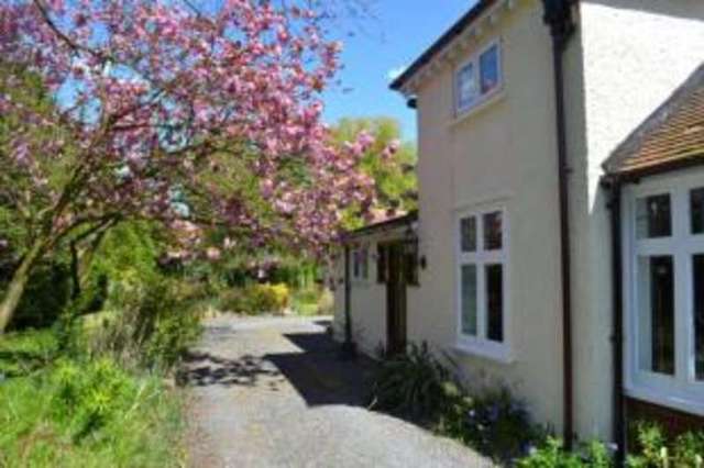  Image of 4 bedroom Detached house for sale in Maldon Road Burnham-on-Crouch CM0 at Burnham-on-Crouch Essex Stoneyhills, CM0 8NP