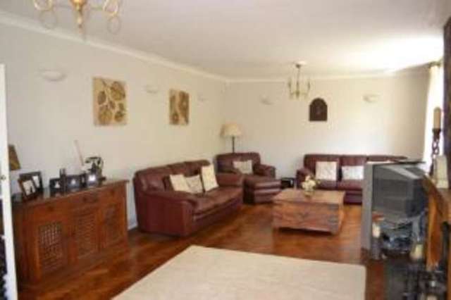  Image of 4 bedroom Detached house for sale in Maldon Road Burnham-on-Crouch CM0 at Burnham-on-Crouch Essex Stoneyhills, CM0 8NP