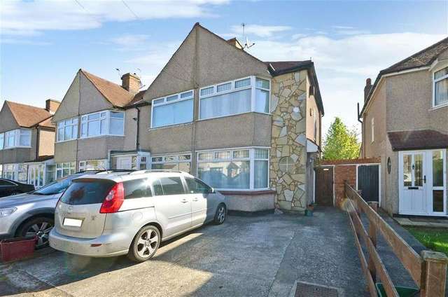  Image of 2 bedroom End of Terrace for sale in Burns Avenue Blackfen Sidcup DA15 at Sidcup Kent Sidcup, DA15 9HP