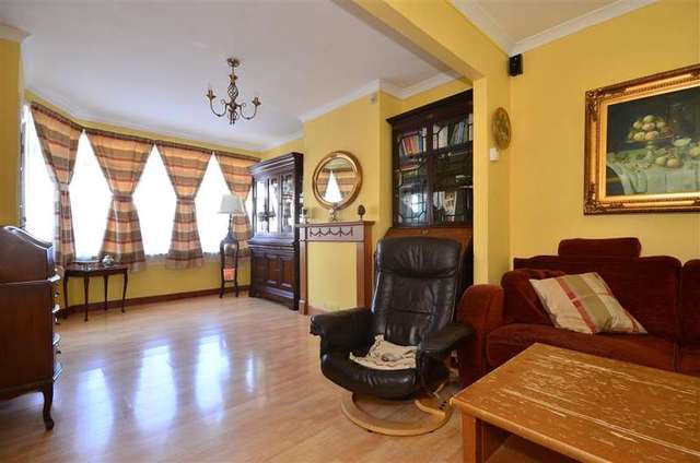  Image of 2 bedroom End of Terrace for sale in Burns Avenue Blackfen Sidcup DA15 at Sidcup Kent Sidcup, DA15 9HP