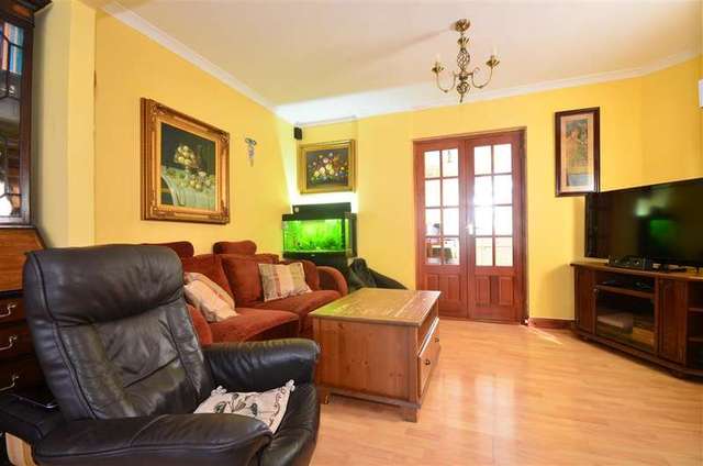  Image of 2 bedroom End of Terrace for sale in Burns Avenue Blackfen Sidcup DA15 at Sidcup Kent Sidcup, DA15 9HP