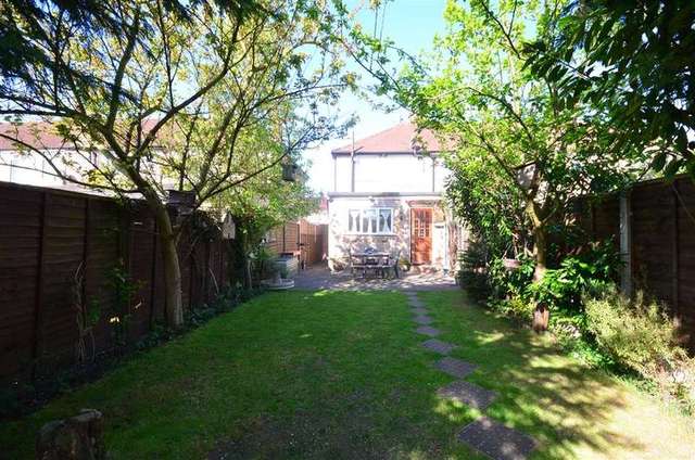  Image of 2 bedroom End of Terrace for sale in Burns Avenue Blackfen Sidcup DA15 at Sidcup Kent Sidcup, DA15 9HP