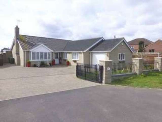  Image of 4 bedroom Detached house for sale in Norwich Road Caister-on-Sea Great Yarmouth NR30 at Norwich Road Caister-On-Sea Great Yarmouth, NR30 5JP