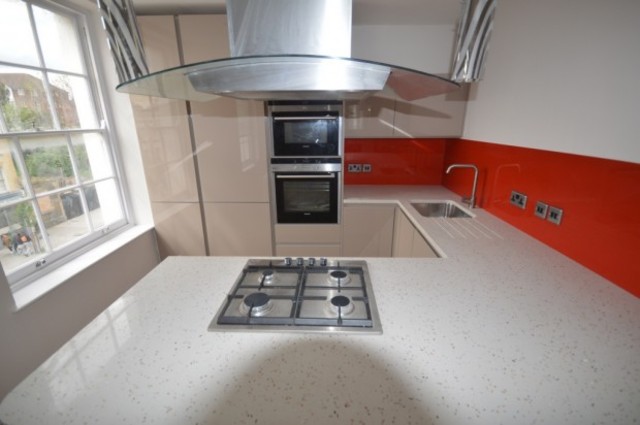  Image of 2 bedroom Flat to rent in Caledonian Road London N1 at Caledonian Road  Islington, N1 1DN