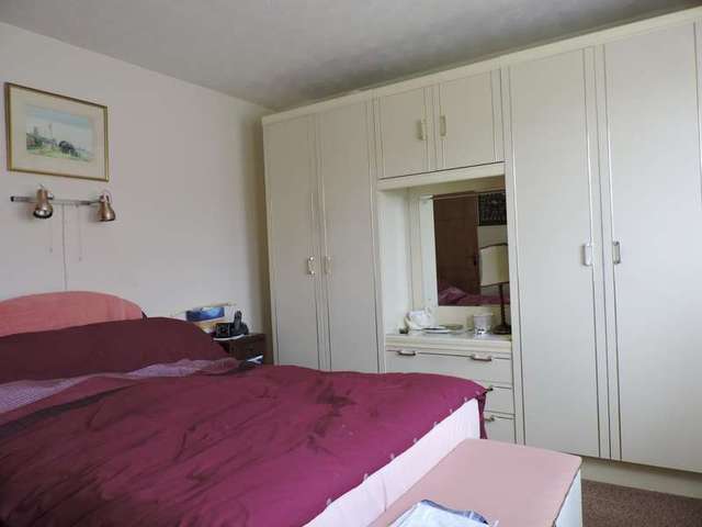  Image of 3 bedroom Bungalow to rent in Cambridge Road Kesgrave Ipswich IP5 at Kesgrave  Ipswich, IP5 1EW