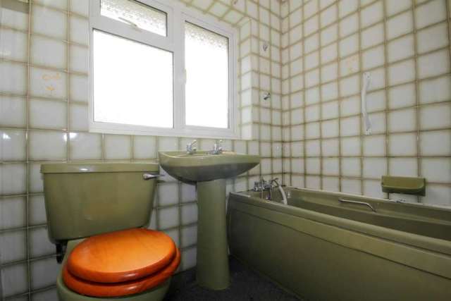  Image of 3 bedroom Semi-Detached house for sale in Cangels Close Hemel Hempstead HP1 at Cangels Close Boxmoor Hemel Hempstead, HP1 1NJ