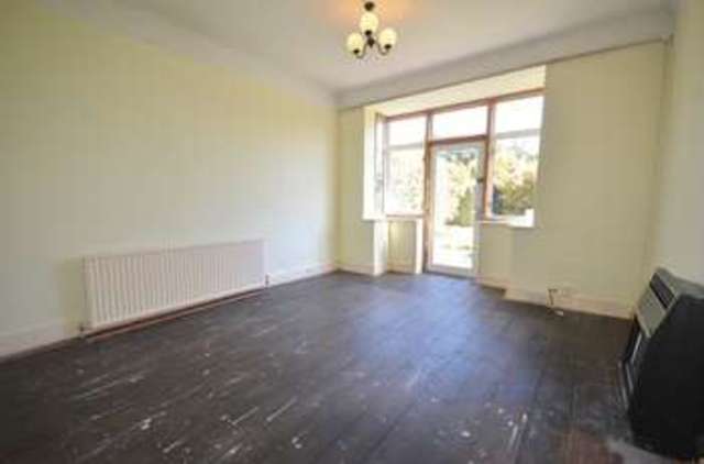  Image of 4 bedroom Detached house to rent in Carbery Avenue Southbourne Bournemouth BH6 at Carbery Avenue  Bournemouth, BH6 3LP