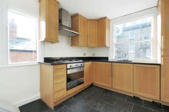  Image of 2 bedroom Flat to rent in Carlingford Road London NW3 at Hampstead London Belsize Park, NW3 1RY