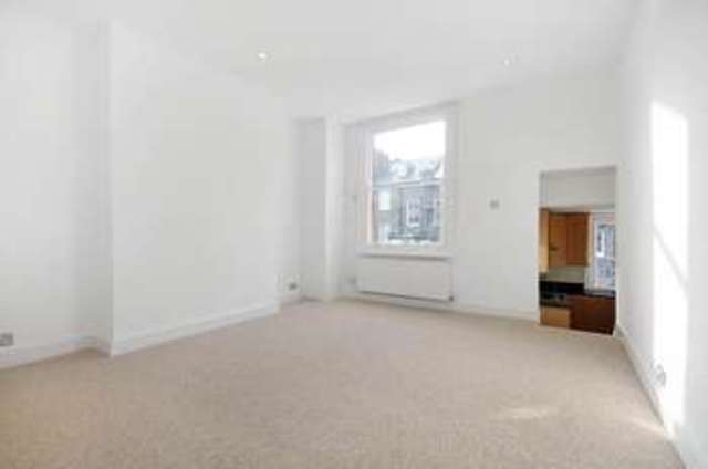  Image of 2 bedroom Flat to rent in Carlingford Road London NW3 at Hampstead London Belsize Park, NW3 1RY