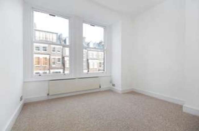  Image of 2 bedroom Flat to rent in Carlingford Road London NW3 at Hampstead London Belsize Park, NW3 1RY
