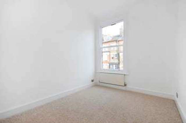  Image of 2 bedroom Flat to rent in Carlingford Road London NW3 at Hampstead London Belsize Park, NW3 1RY