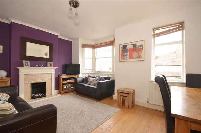 2 Bedroom Maisonette For Sale In Carshalton Grove Sutton Sm1