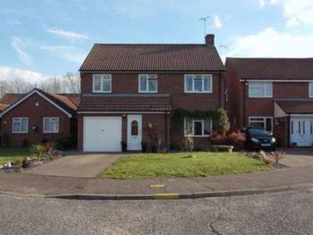  Image of 4 bedroom Detached house for sale in Carters Close Clacton-on-Sea CO16 at Carters Close  Clacton-On-Sea, CO16 7AT