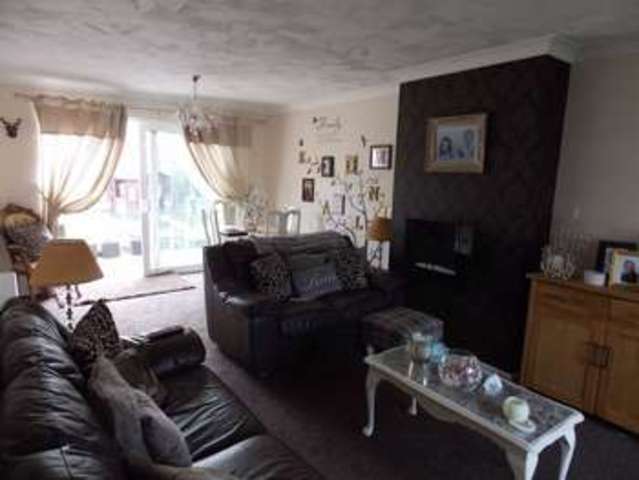  Image of 4 bedroom Detached house for sale in Carters Close Clacton-on-Sea CO16 at Carters Close  Clacton-On-Sea, CO16 7AT